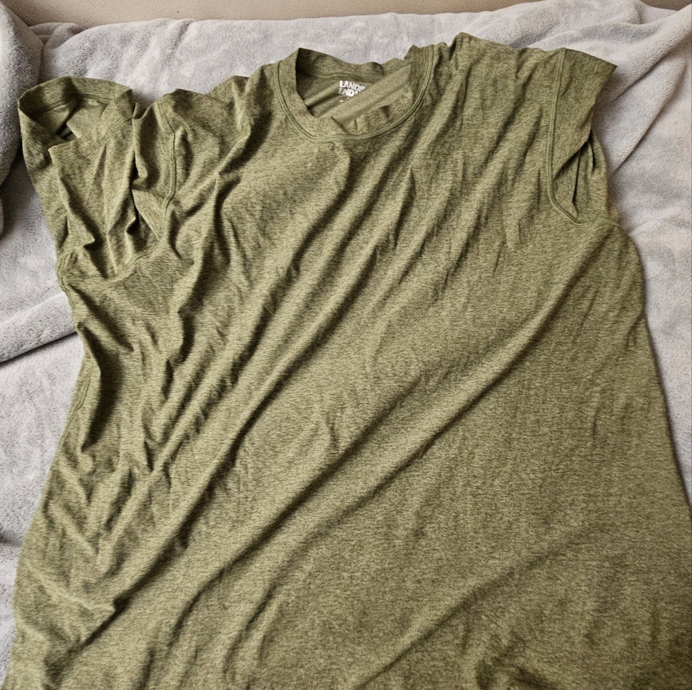 Lands end t shirt moisture wicking